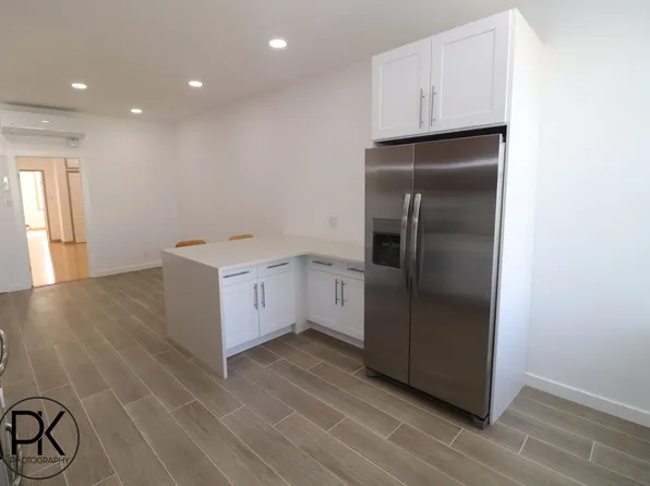 18-77 Linden Street image 8 of 17