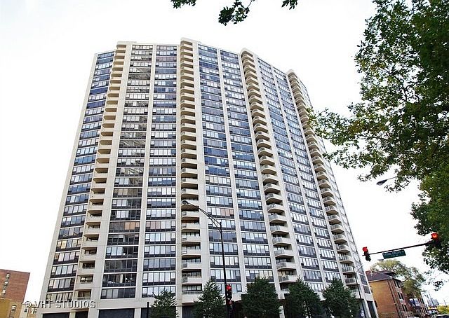 1st image of 3930 N Pine Grove Ave APT 602