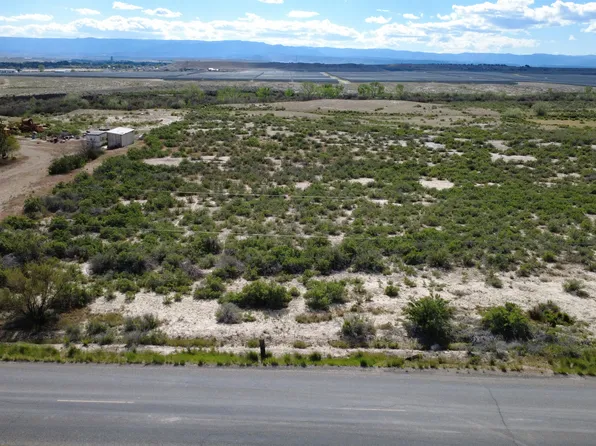 3700 Coal Creek Rd, Wellington, UT 84542