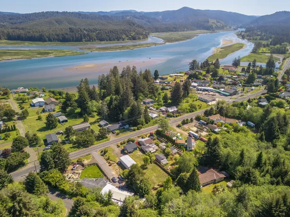 2343 E Alsea Hwy, Waldport, OR 97394