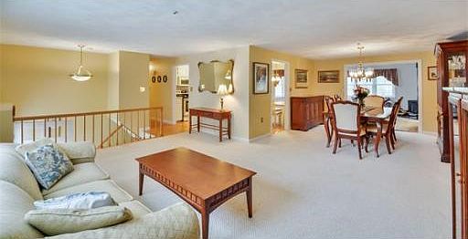 4th image of 58 Oakes Dr
