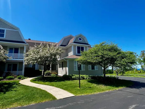 7261D McIntosh Way #1004, Egg Harbor, WI 54209
