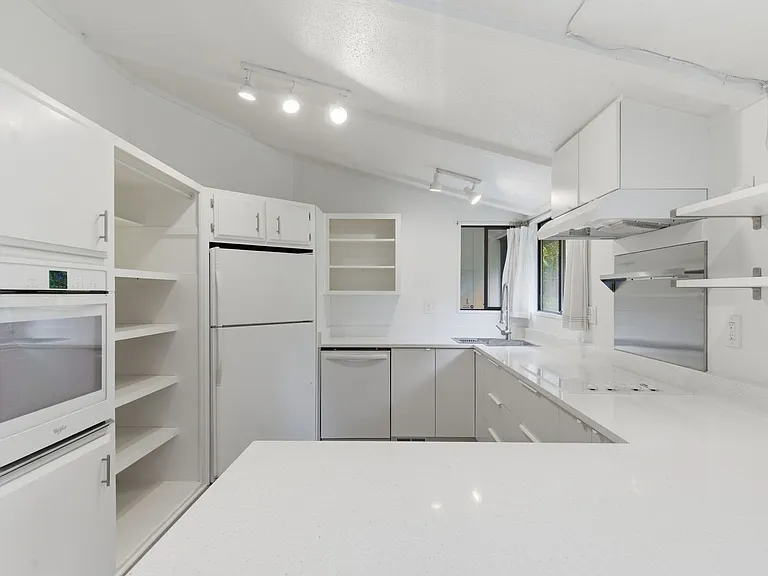 11944 Miller Rd NE — Photo 13