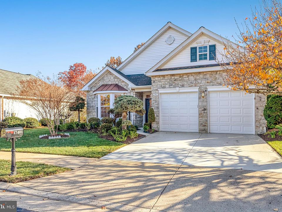 1st image of 17401 Four Seasons Dr