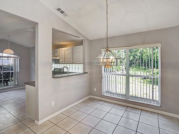4th image of 1033 Lake Davenport Blvd