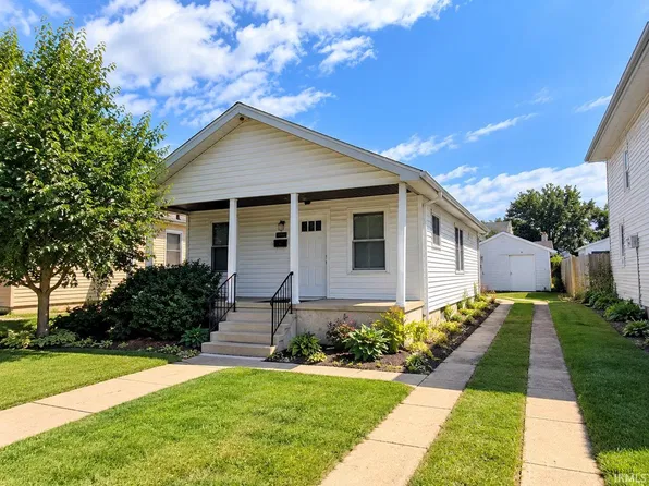 418 N State St, Mishawaka, IN 46544