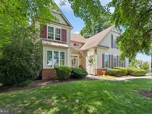 2416 Fairway Oaks Ct, Hampstead, MD 21074