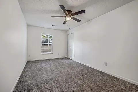 13818 Saddle Wood Dr — Photo 15