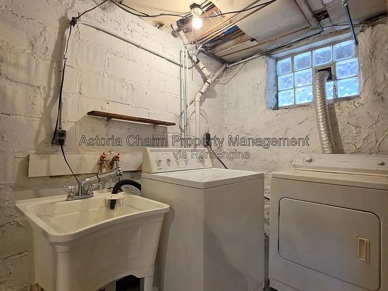 3016 Pelham Ave — Photo 34