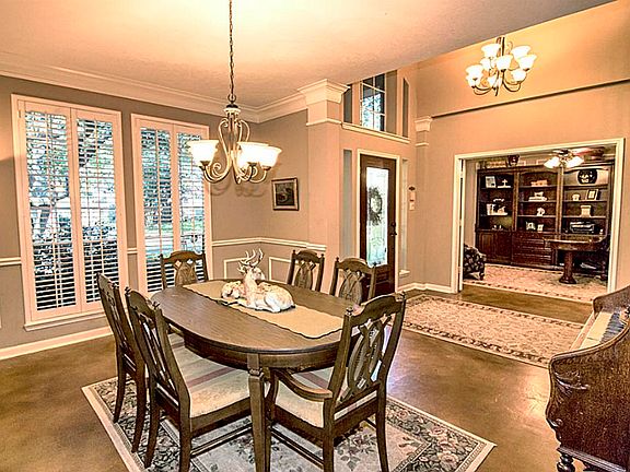 4th image of 16914 Cottonwood Way