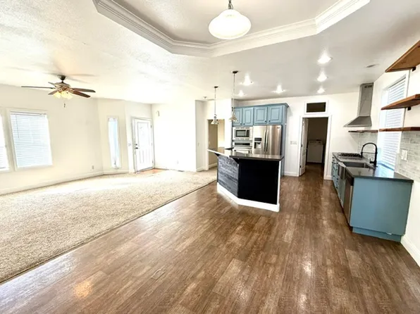 466 1st St, Willows, CA 95988