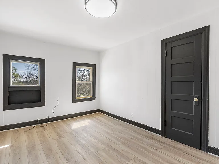 649 South Ave — Photo 21