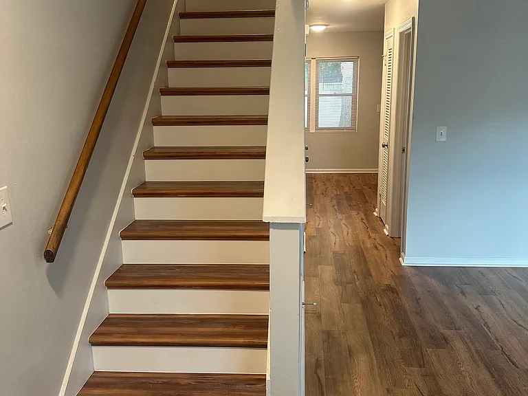 290 Fleming Rd #C — Photo 1