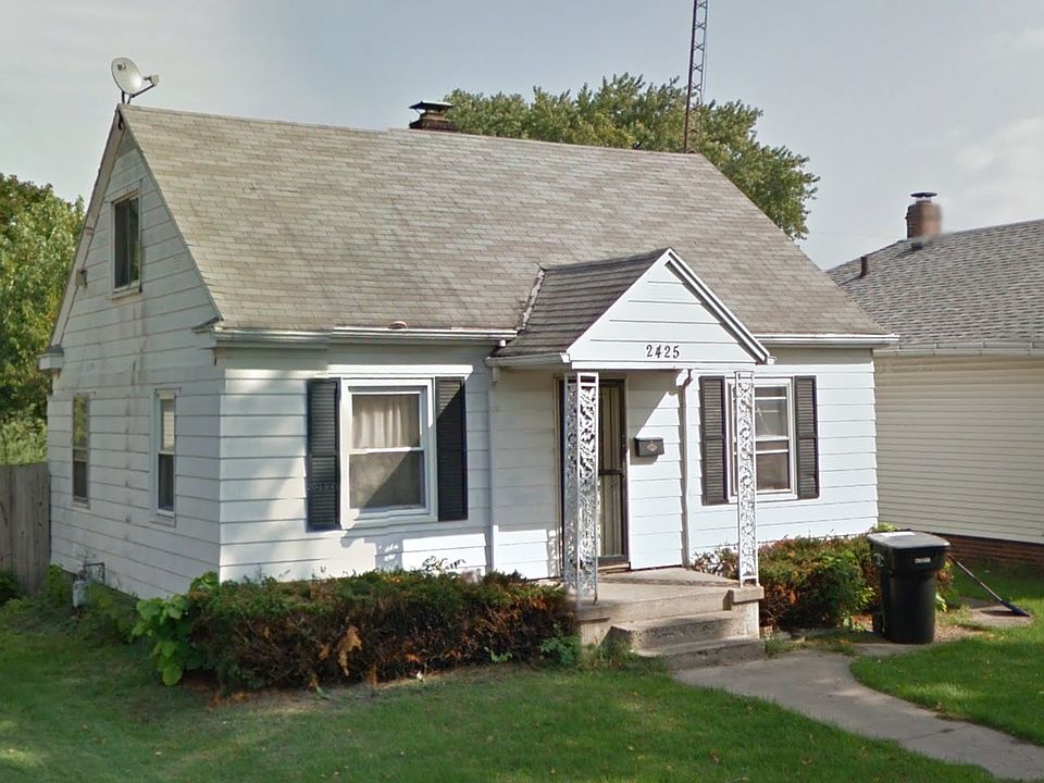 2nd image of 2425 Poland St