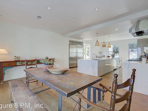 5th image of 4917 Winnetka Ave