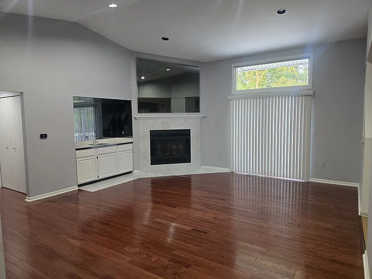 5635 Stanhope St — Photo 2