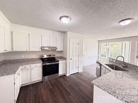 2nd image of 4901 Jacquelyne Dr