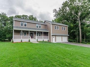 24 Moore St, Natick, MA 01760