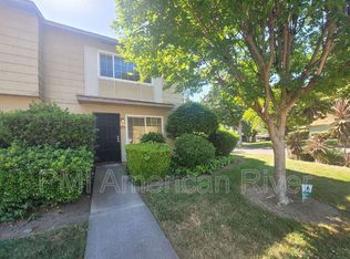 8800 Sawtelle Way APT E, Sacramento, CA 95826