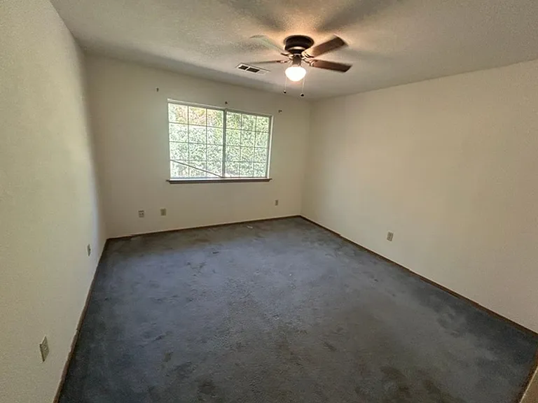 5730 W Laura Ct — Photo 38
