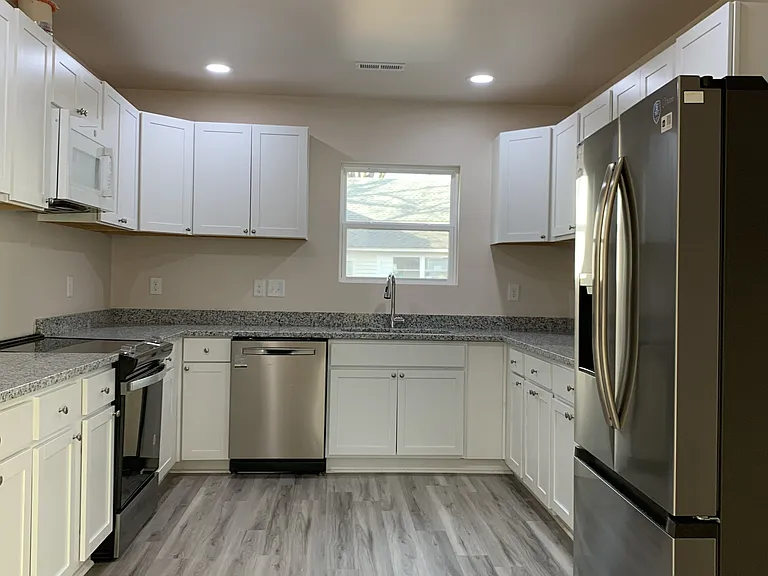 1020 Concord Ave — Photo 13