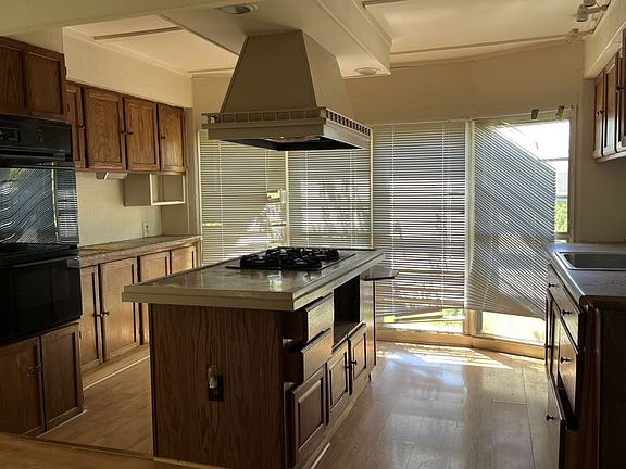 5th image of 96 Robin Rd #96ROBI