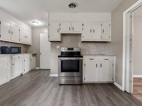 4th image of 4068 English Rd