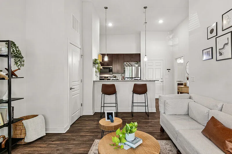 Ayrsley Lofts — Photo 2