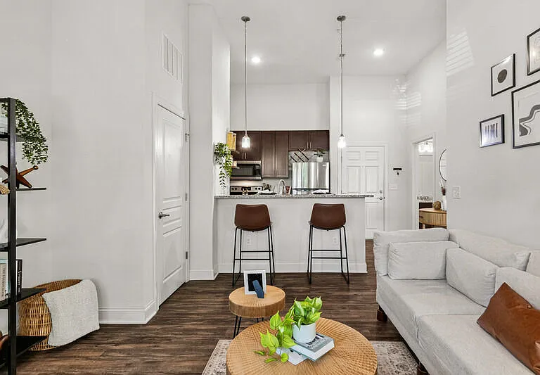 Ayrsley Lofts — Photo 2