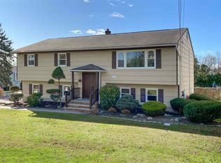 17 Rohn St, East Hanover, NJ 07936
