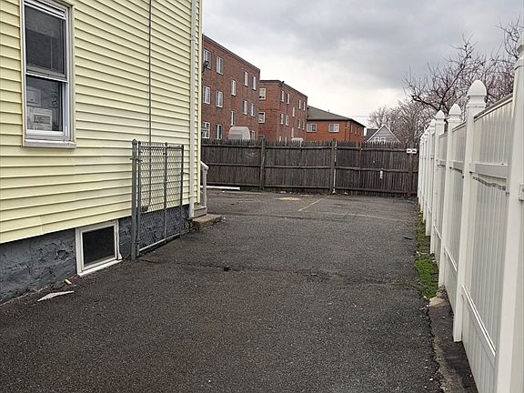 2nd image of 28 Vernal St