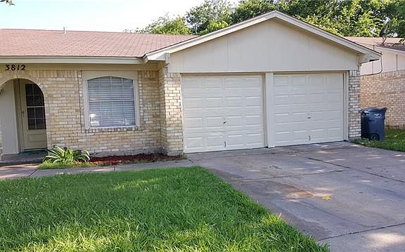 5th image of 3812 Royal Crest Dr