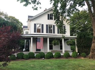 126 Montauk Hwy, Westhampton, NY 11977