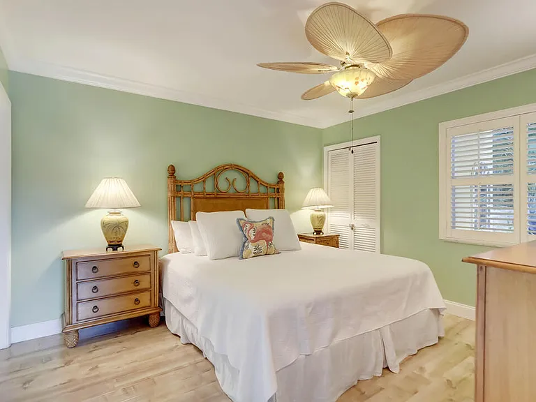 815 Middle River Dr #106 — Photo 9