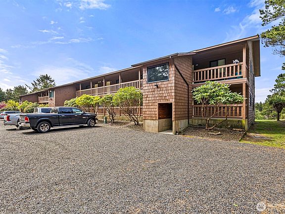2nd image of 2855 S Forrest Street #203