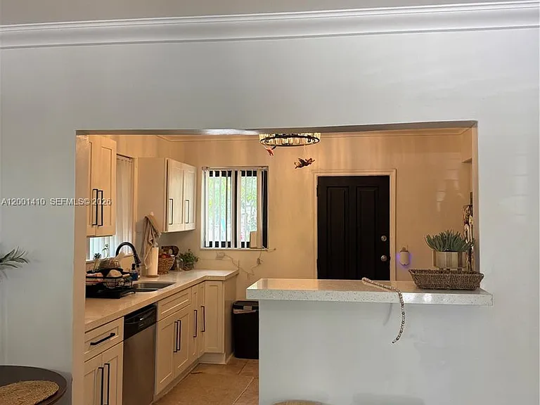 5530 NW Miami Ct — Photo 4