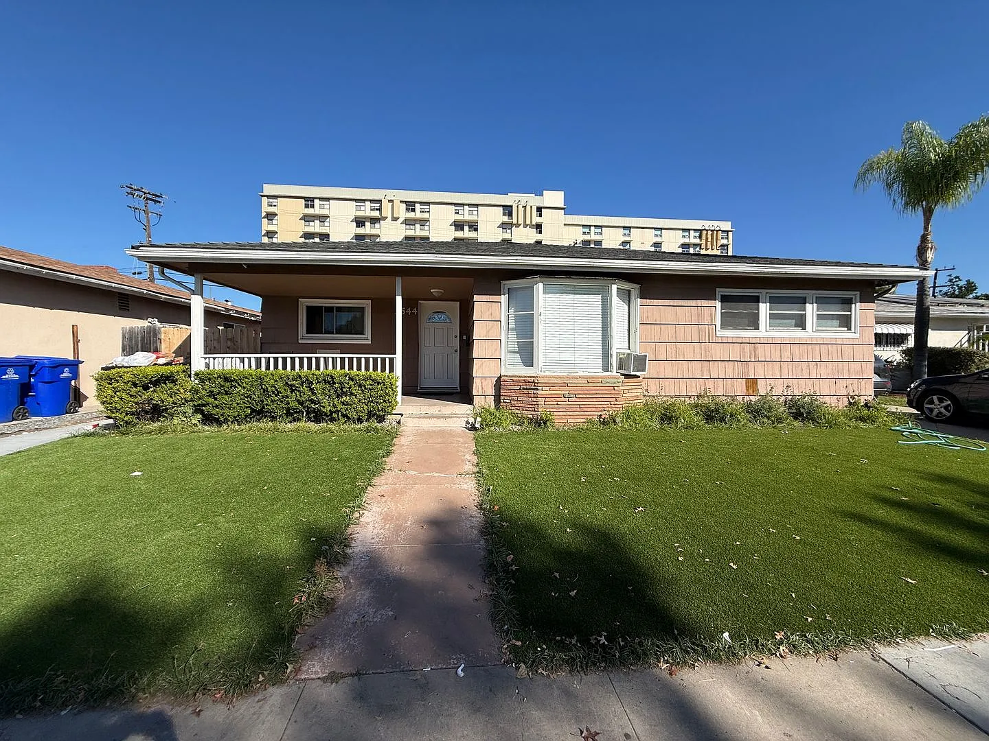 4 Bed/2 Bath on Mary Lane! Quick walk to campus! — Photo 1