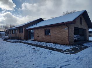145 James St, Waynesburg, OH 44688