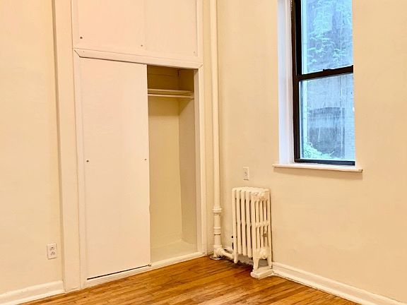 2nd image of 21 E 108th St APT 2D