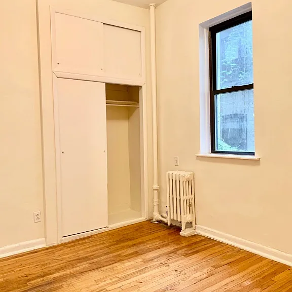 21 E 108th St #2D — Photo 2