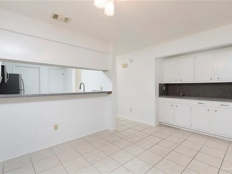 600 Toronto Ave #14 — Photo 3