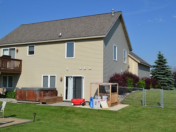 3rd image of 7063 Shady Knoll Dr SE