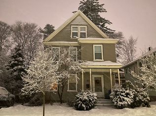 88 Farquhar St, Roslindale, MA 02131