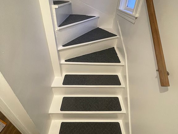 New paint and stair treads