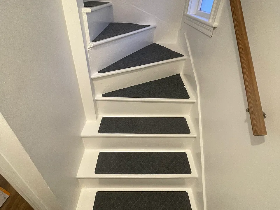 New paint and stair treads
