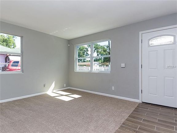 2nd image of 920 Vernon St