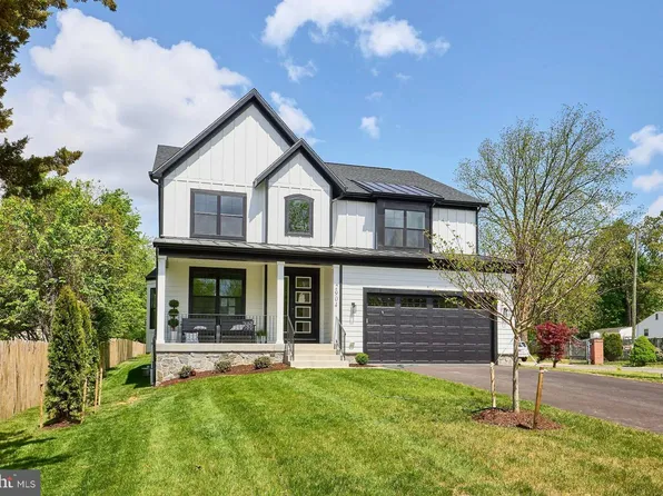 2904 Random Rd, Falls Church, VA 22042