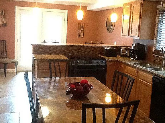 3rd image of 6 Union Ave