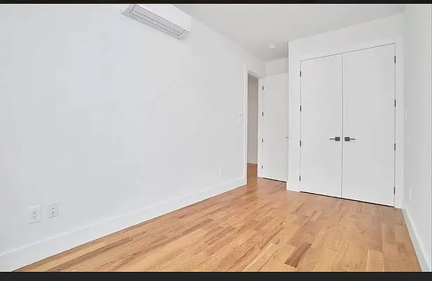 Rented by EXR | media 15