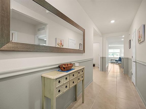 3rd image of 3683 BOTANICAL WAY